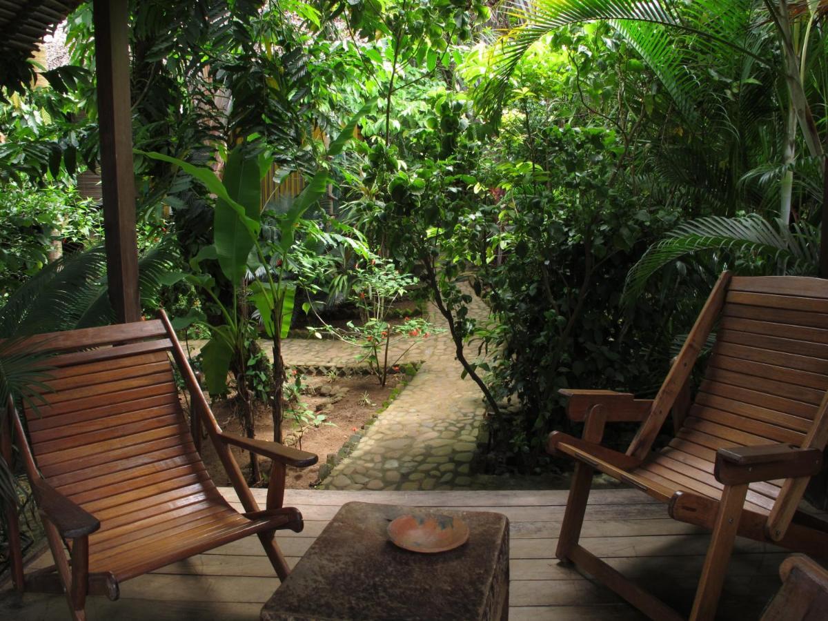 Les Bungalows D'Ambonara Hell-Ville Habitación foto